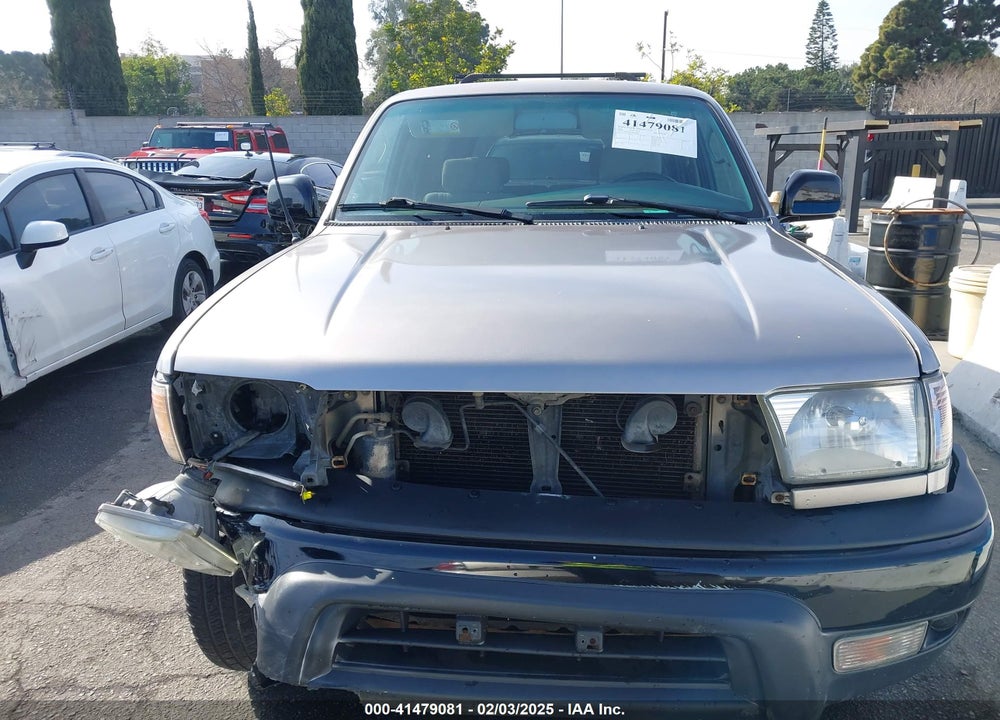 2002 TOYOTA 4RUNNER SR5 V6 VIN: JT3GN86R220246835