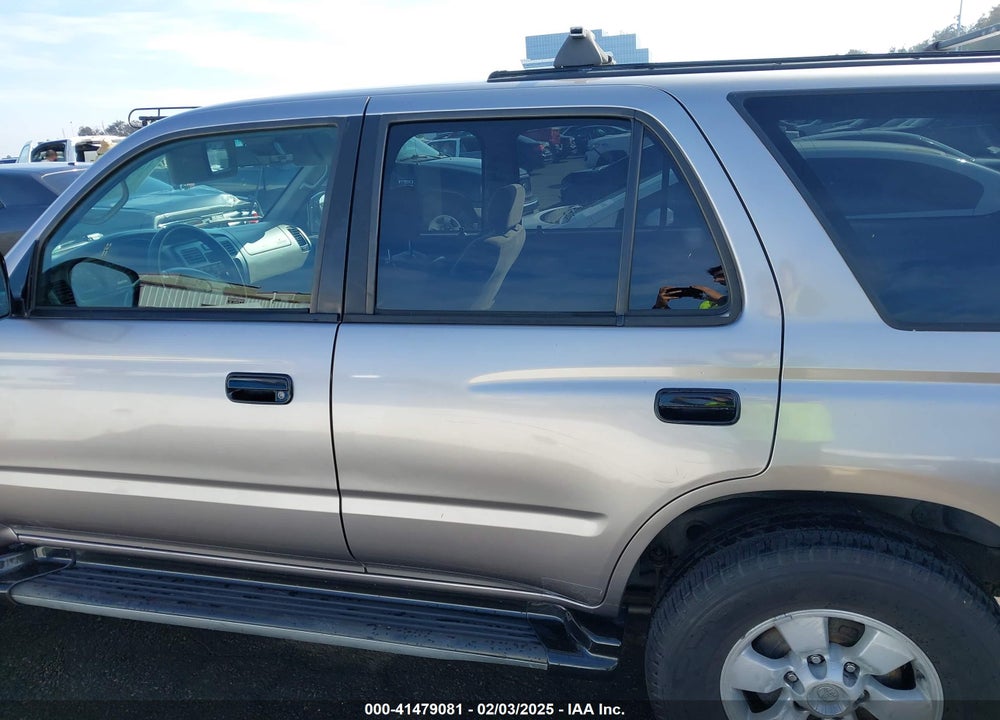 2002 TOYOTA 4RUNNER SR5 V6 VIN: JT3GN86R220246835