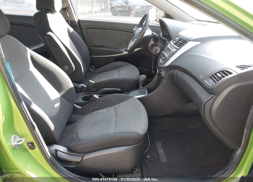 2013 HYUNDAI ACCENT VIN: KMHCT5AE3DU111034