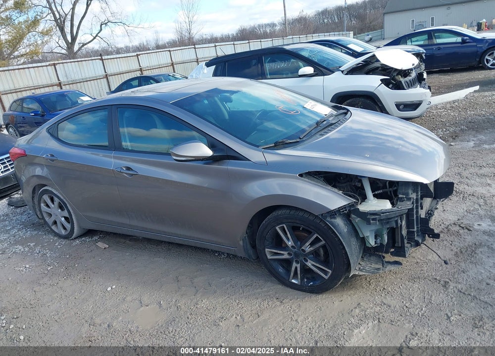 2013 HYUNDAI ELANTRA VIN: 5NPDH4AE0DH182710