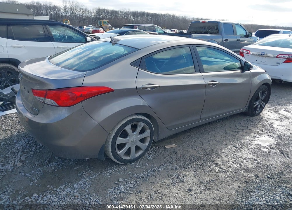 2013 HYUNDAI ELANTRA VIN: 5NPDH4AE0DH182710