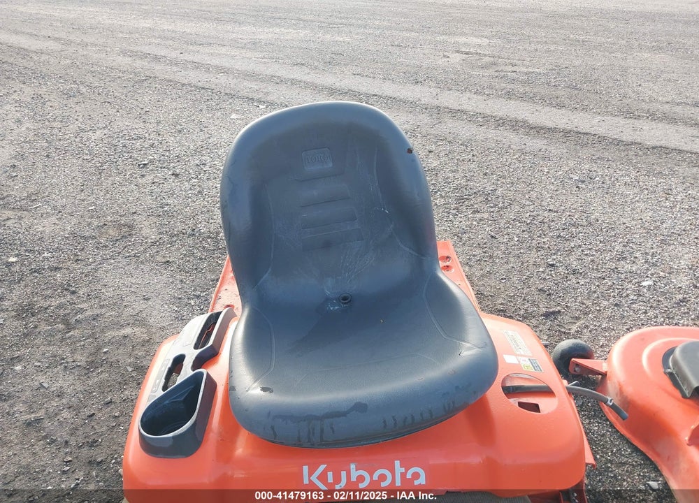 2021 KUBOTA TRACTOR VIN: KBGCDAE0EMGJ41584
