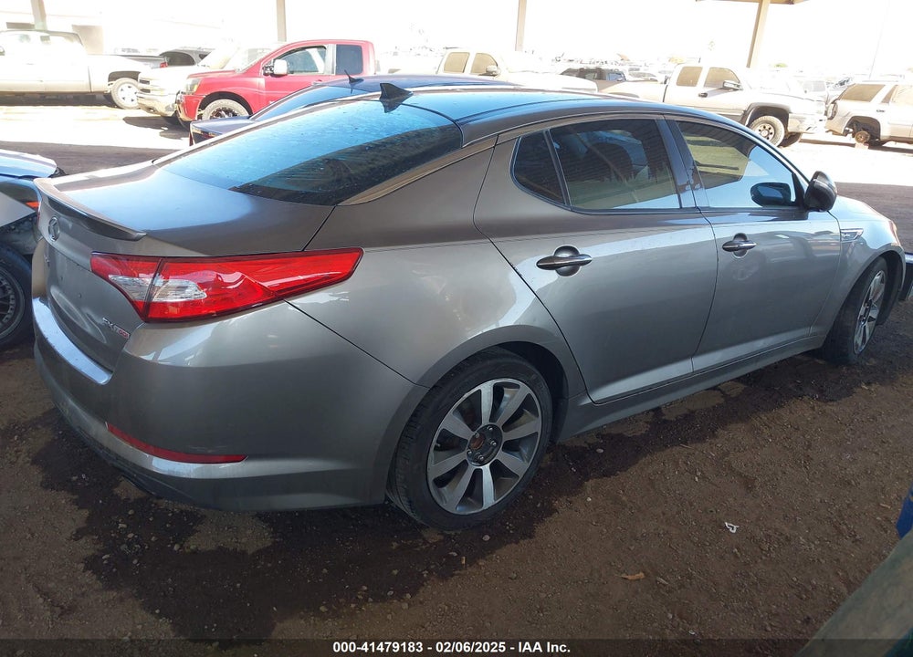 2012 KIA OPTIMA VIN: 5XXGR4A67CG077479