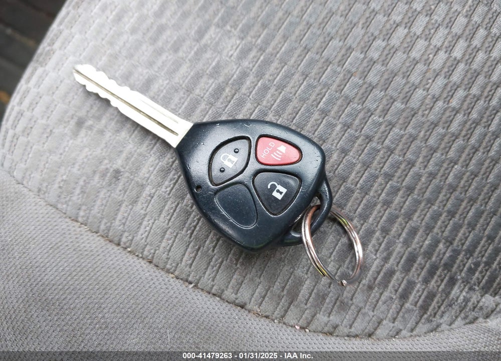 2007 TOYOTA RAV4 VIN: JTMZK31V075009842