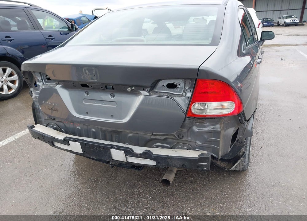2010 HONDA CIVIC VIN: 19XFA1F57AE011179