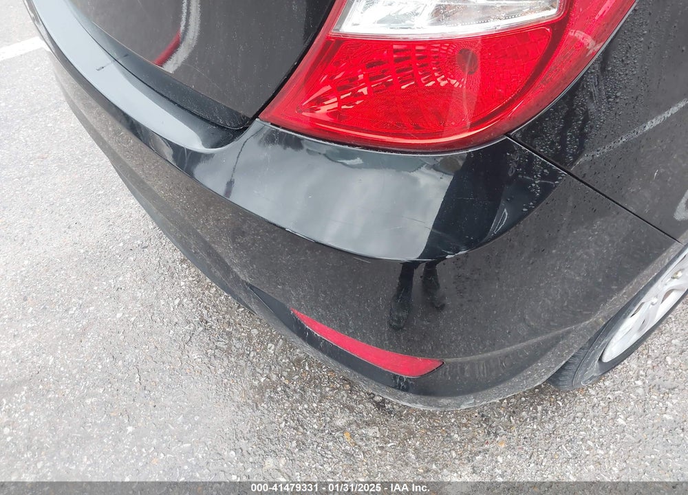 2013 HYUNDAI ACCENT VIN: KMHCT5AE3DU136726