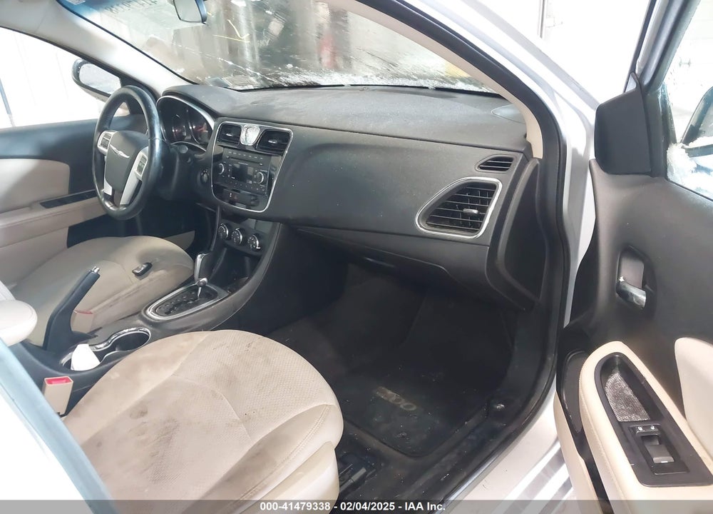 2012 CHRYSLER 200 TOURING VIN: 1C3CCBBB9CN212552