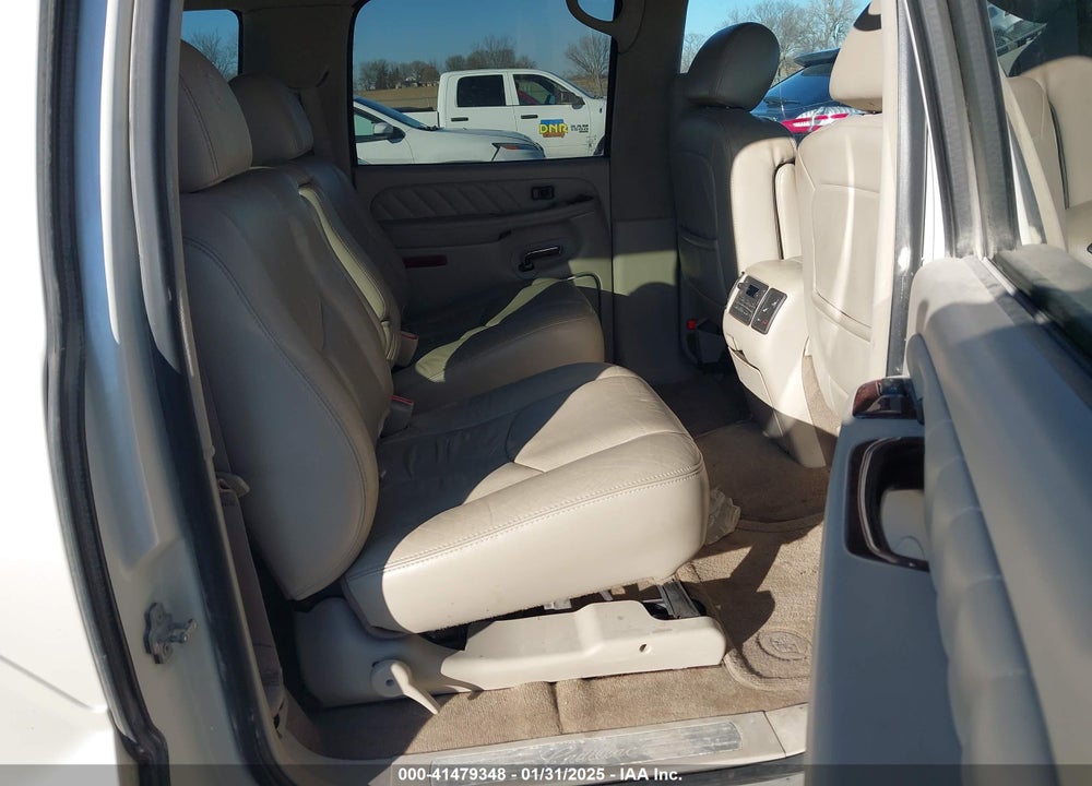 2005 CADILLAC ESCALADE ESV VIN: 3GYFK66N85G234023
