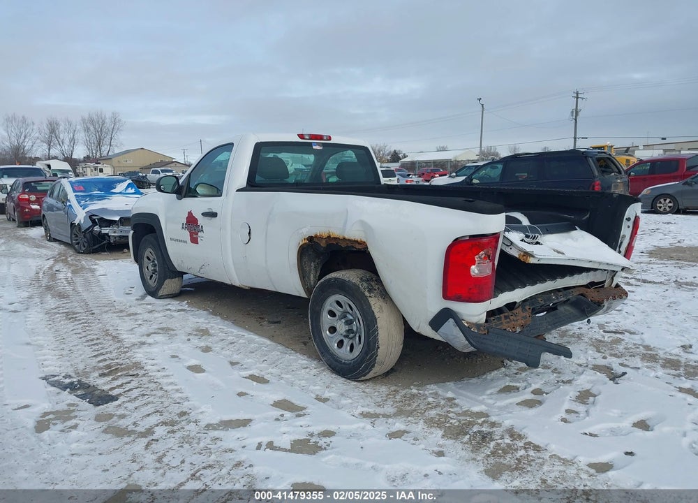 2011 CHEVROLET SILVERADO K1500 VIN: 1GCNKPE00BZ257241
