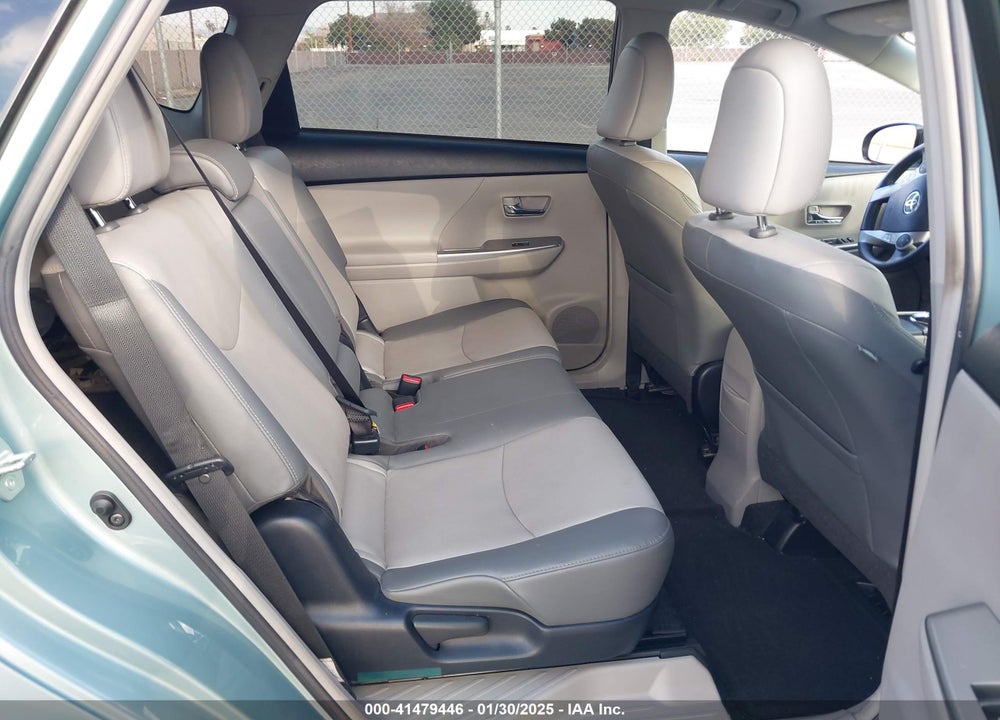 2016 TOYOTA PRIUS V VIN: JTDZN3EU1GJ042011
