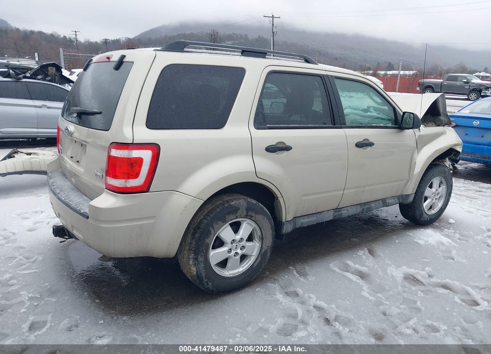 2010 FORD ESCAPE XLT VIN: 1FMCU0D78AKC25339