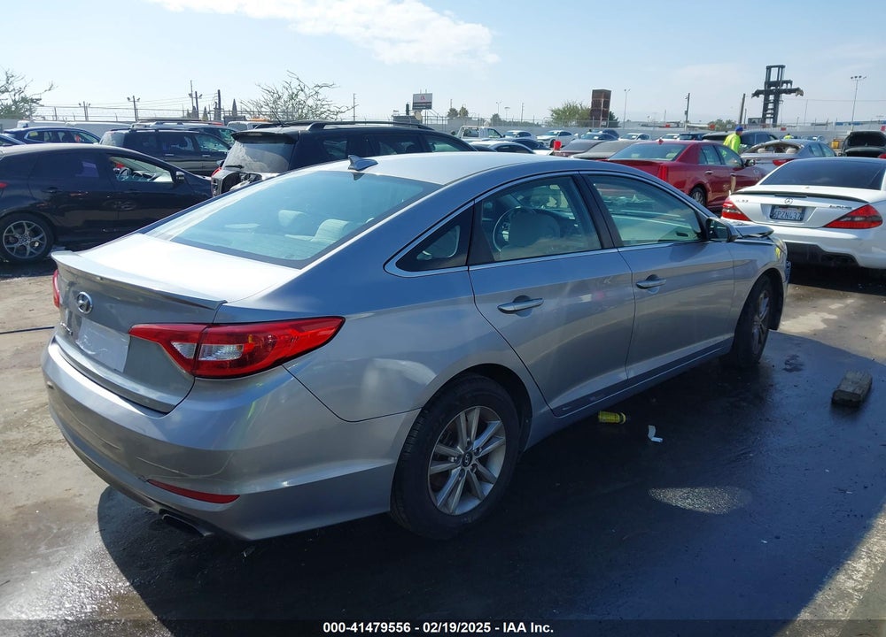 2017 HYUNDAI SONATA VIN: 5NPE24AF7HH442167