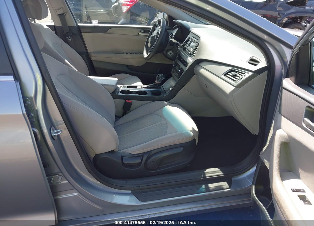 2017 HYUNDAI SONATA VIN: 5NPE24AF7HH442167