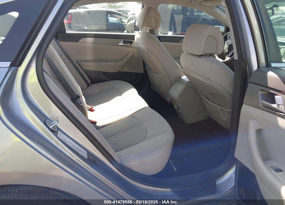 2017 HYUNDAI SONATA VIN: 5NPE24AF7HH442167