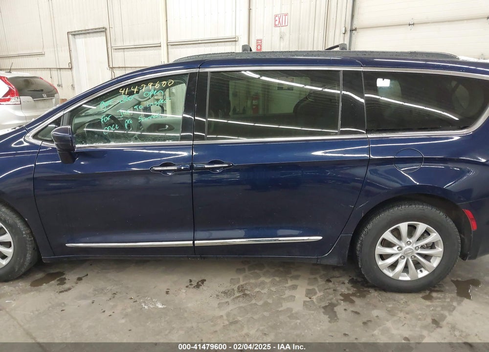 2017 CHRYSLER PACIFICA VIN: 2C4RC1BG6HR745254