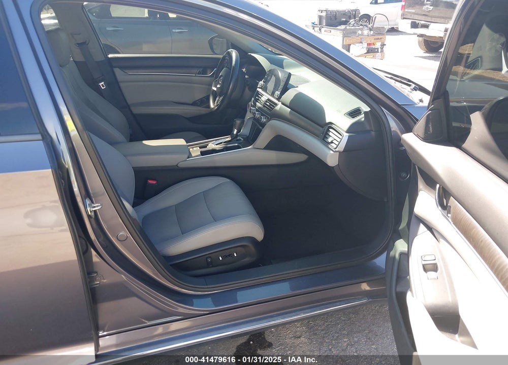 2019 HONDA ACCORD VIN: 1HGCV1F5XKA126744
