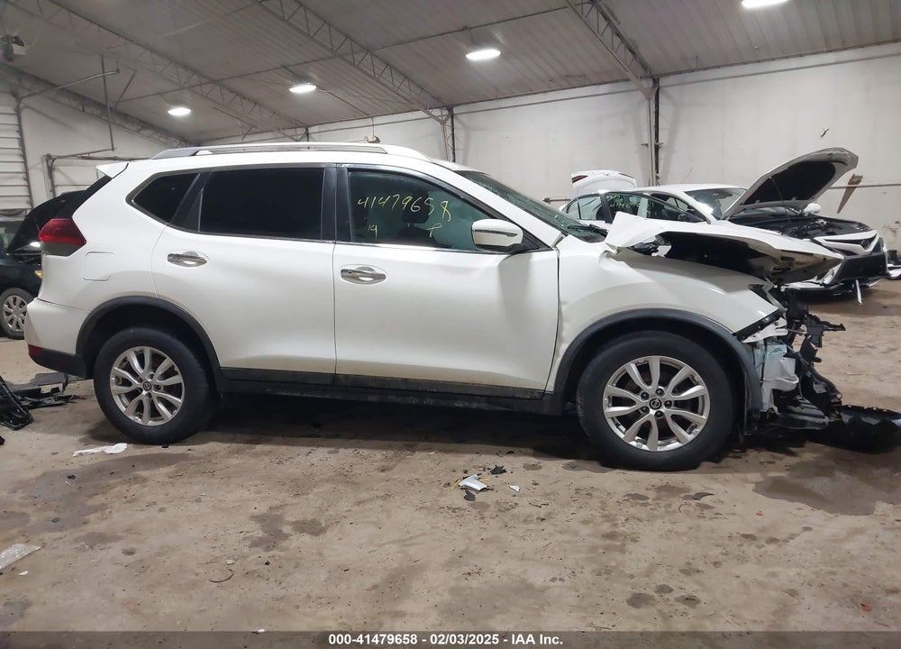 2019 NISSAN ROGUE VIN: KNMAT2MV8KP511057