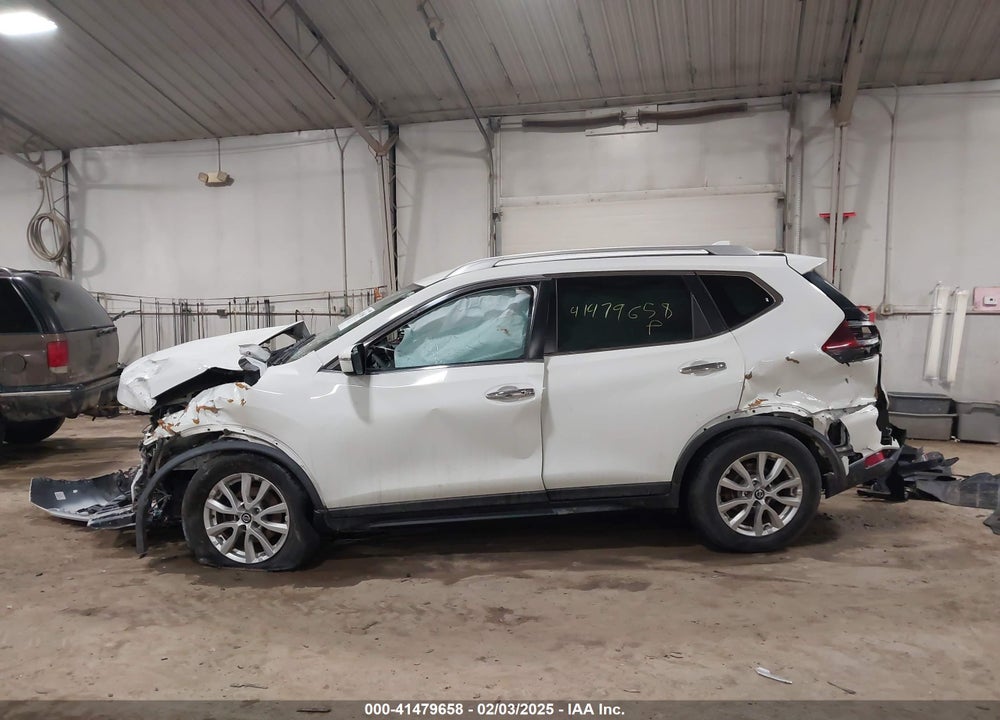 2019 NISSAN ROGUE VIN: KNMAT2MV8KP511057