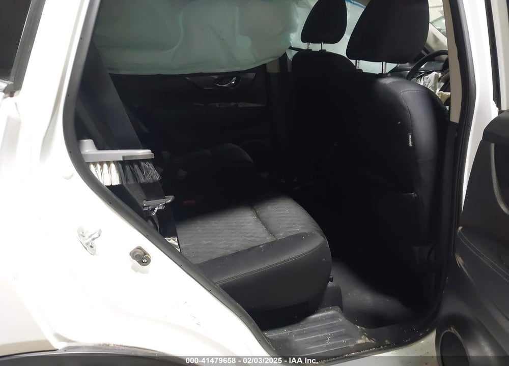 2019 NISSAN ROGUE VIN: KNMAT2MV8KP511057