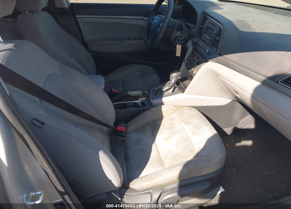 2017 HYUNDAI ELANTRA VIN: 5NPD74LF6HH205051