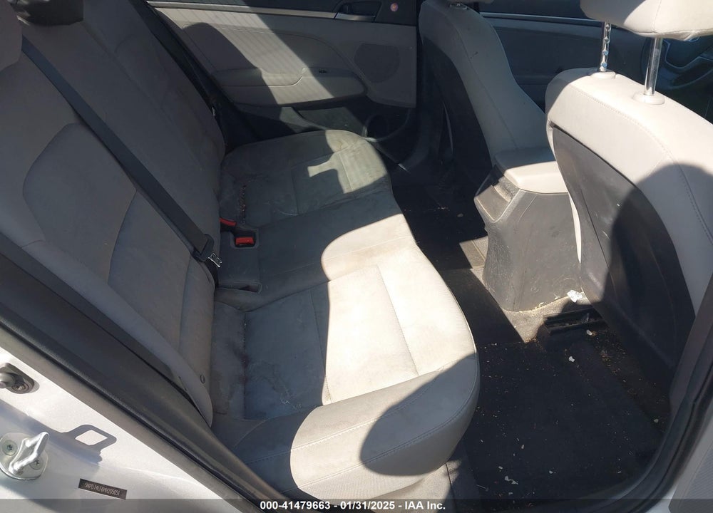 2017 HYUNDAI ELANTRA VIN: 5NPD74LF6HH205051