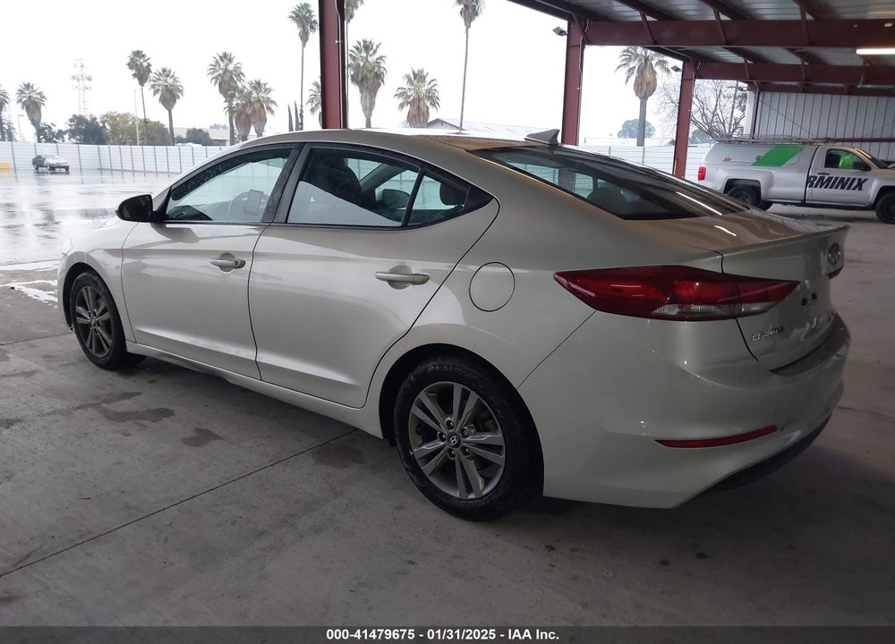 2018 HYUNDAI ELANTRA VIN: 5NPD84LF3JH368940
