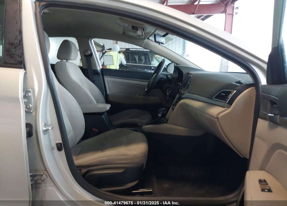 2018 HYUNDAI ELANTRA VIN: 5NPD84LF3JH368940