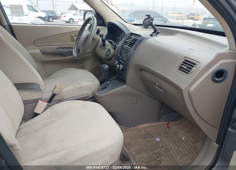 2008 HYUNDAI TUCSON GLS VIN: KM8JM12B58U914032