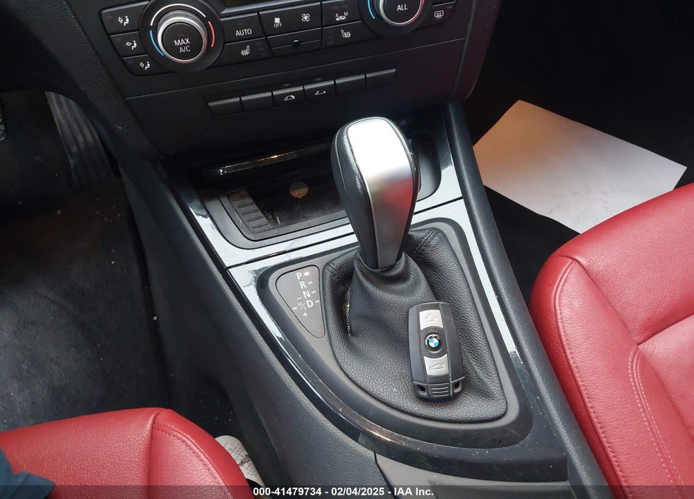 2013 BMW 1 SERIES VIN: WBAUL7C57DVM83744