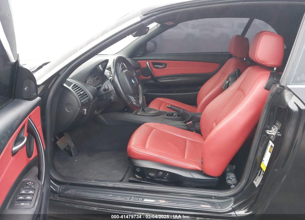 2013 BMW 1 SERIES VIN: WBAUL7C57DVM83744