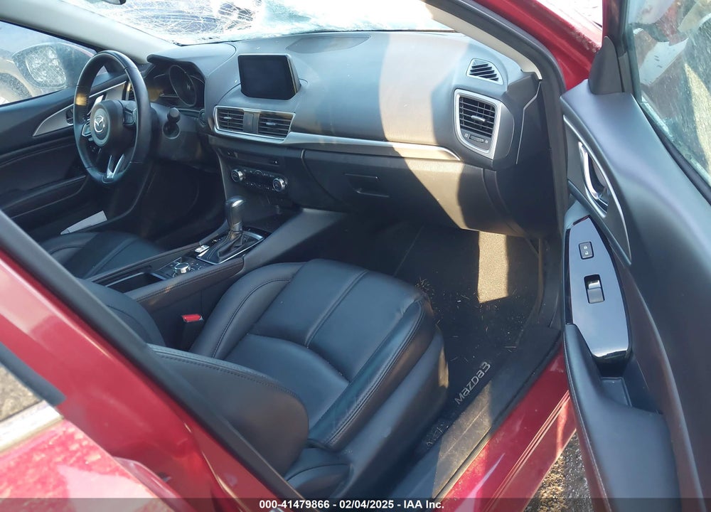 2018 MAZDA MAZDA3 VIN: 3MZBN1L38JM262334