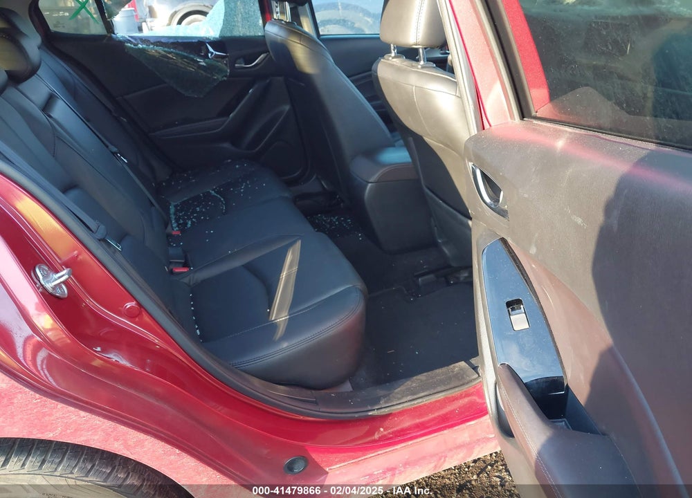 2018 MAZDA MAZDA3 VIN: 3MZBN1L38JM262334