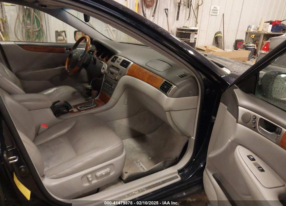2005 LEXUS ES 330 VIN: JTHBA30G855096196