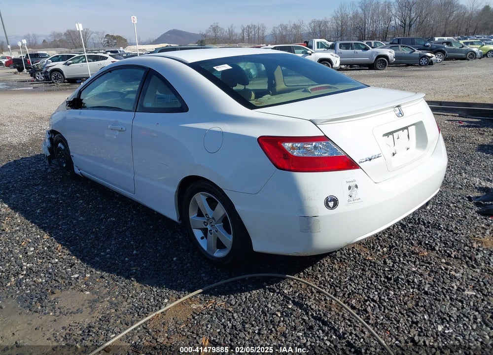 2008 HONDA CIVIC VIN: 2HGFG12908H562786