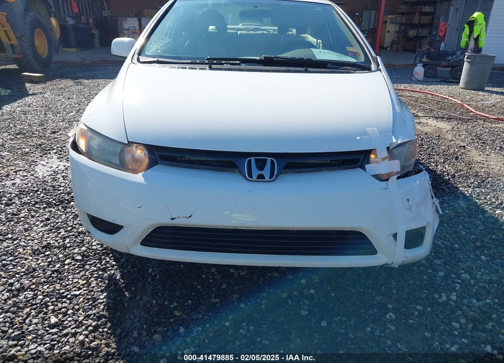2008 HONDA CIVIC VIN: 2HGFG12908H562786