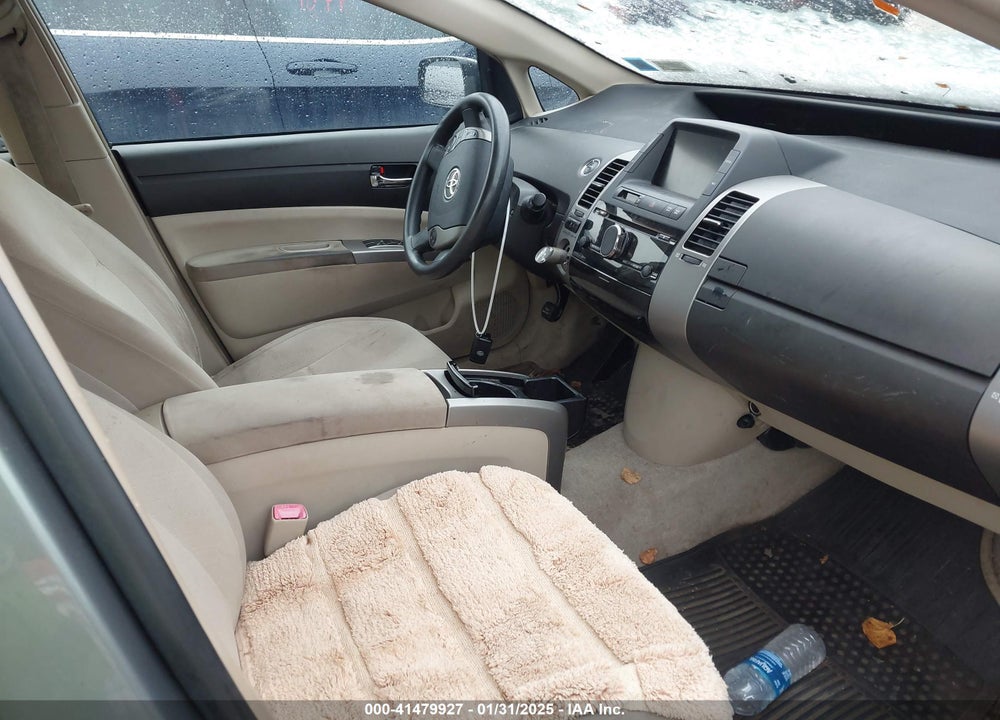 2005 TOYOTA PRIUS VIN: JTDKB20U053084764