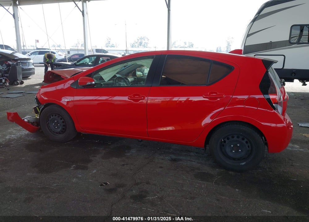 2015 TOYOTA PRIUS C VIN: JTDKDTB34F1100627