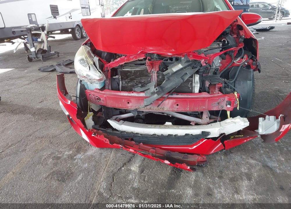 2015 TOYOTA PRIUS C VIN: JTDKDTB34F1100627