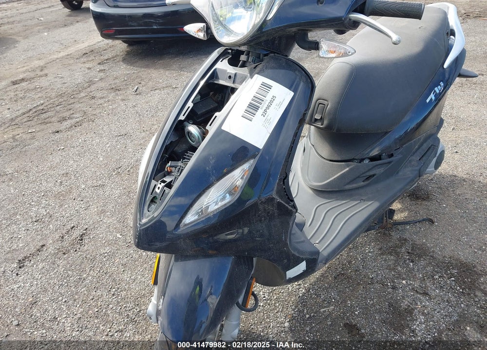 2018 PIAGGIO FLY VIN: ZAPM798G6J7002636
