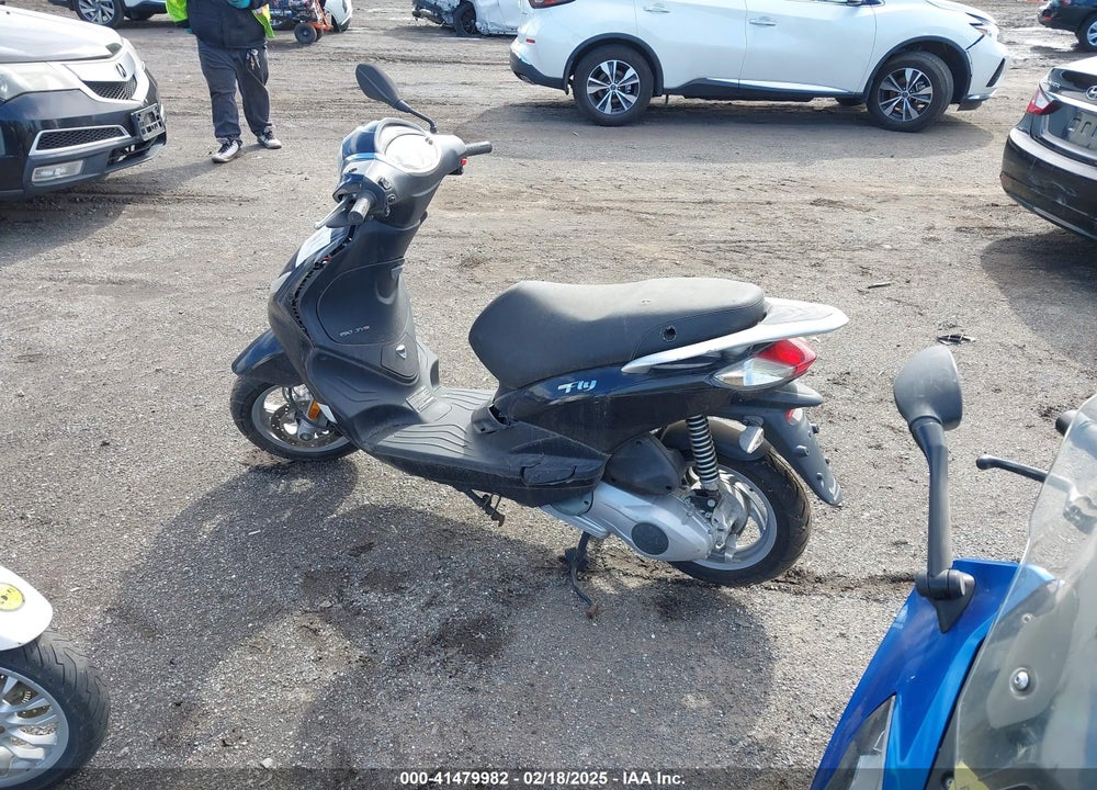 2018 PIAGGIO FLY VIN: ZAPM798G6J7002636