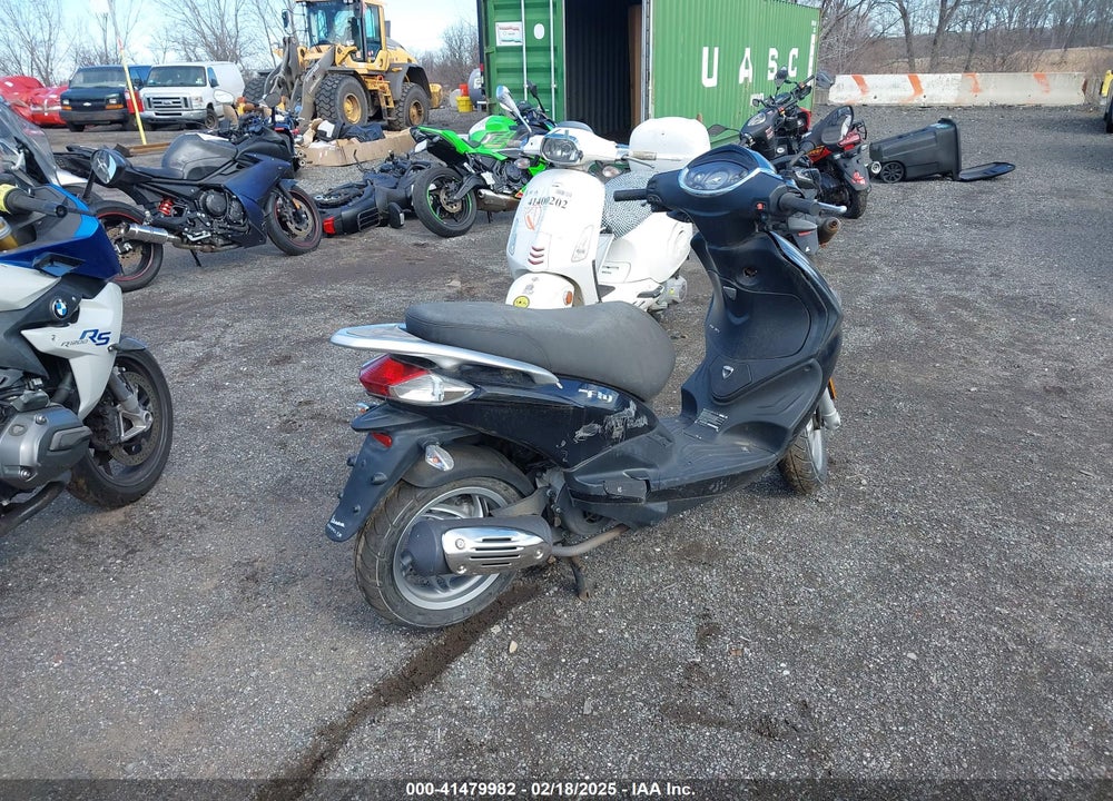 2018 PIAGGIO FLY VIN: ZAPM798G6J7002636