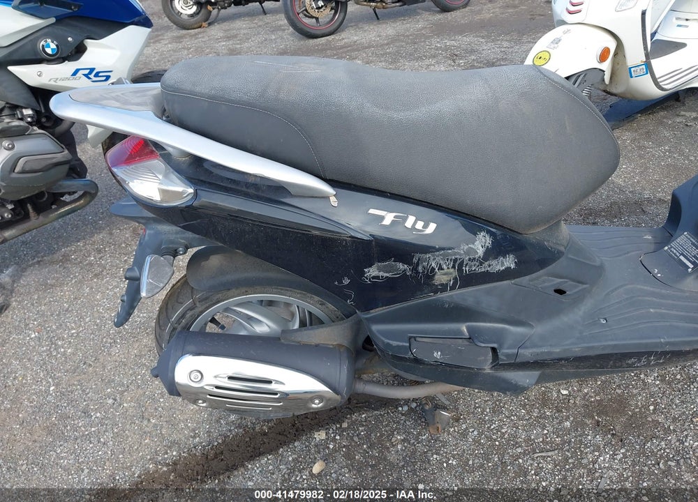 2018 PIAGGIO FLY VIN: ZAPM798G6J7002636