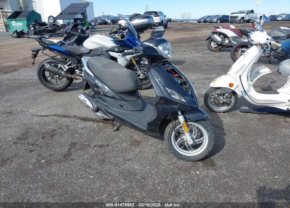 2018 PIAGGIO FLY VIN: ZAPM798G6J7002636
