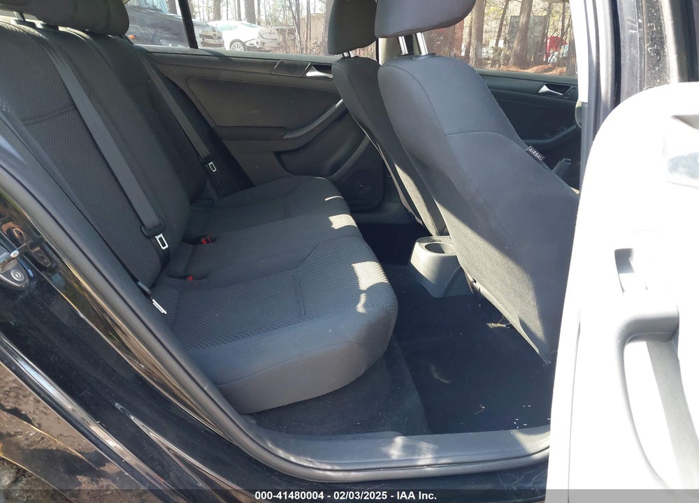 2011 VOLKSWAGEN JETTA VIN: 3VW2K7AJ7BM066044