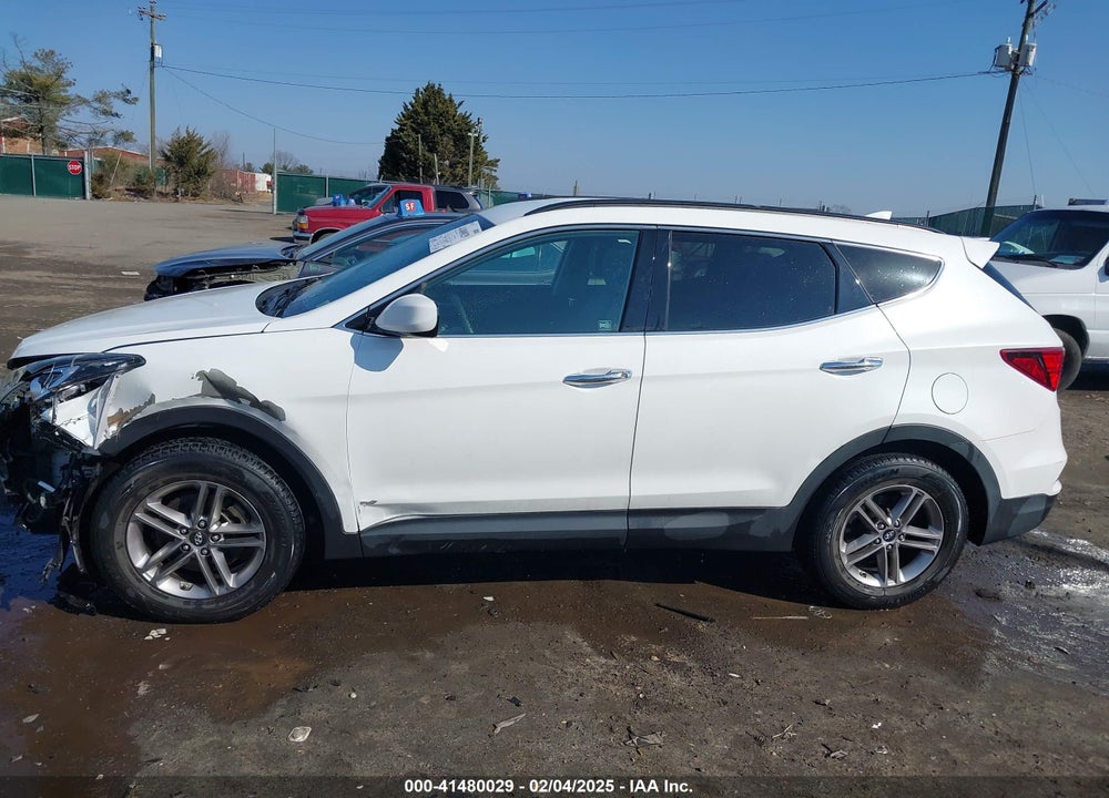 2017 HYUNDAI SANTA FE SPORT 2.4L VIN: 5NMZUDLB1HH006871