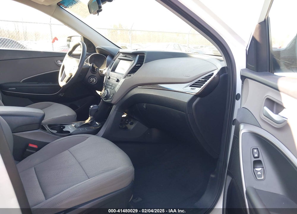 2017 HYUNDAI SANTA FE SPORT 2.4L VIN: 5NMZUDLB1HH006871