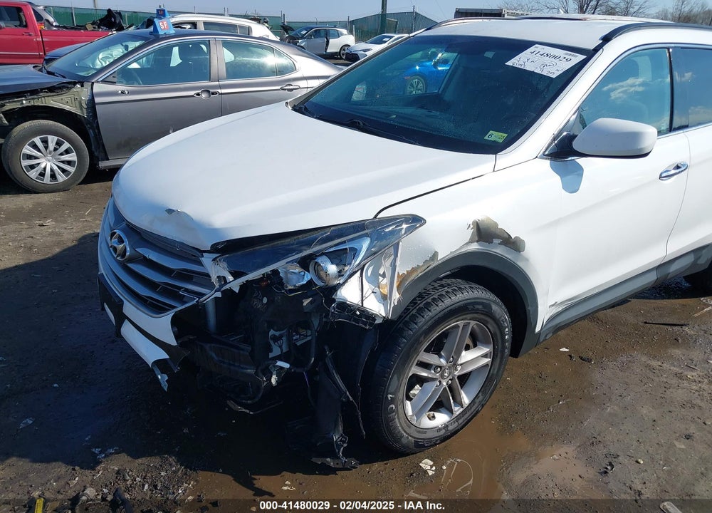 2017 HYUNDAI SANTA FE SPORT 2.4L VIN: 5NMZUDLB1HH006871