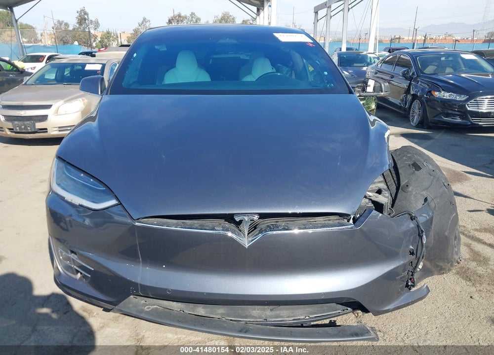 2018 TESLA MODEL X VIN: 5YJXCBE2XJF111959
