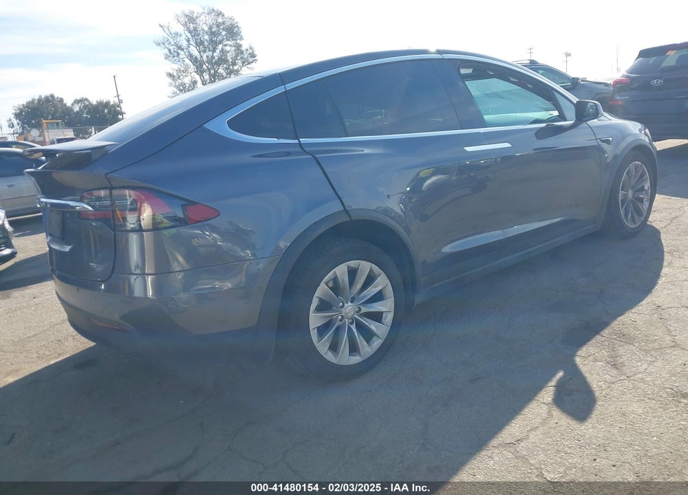 2018 TESLA MODEL X VIN: 5YJXCBE2XJF111959