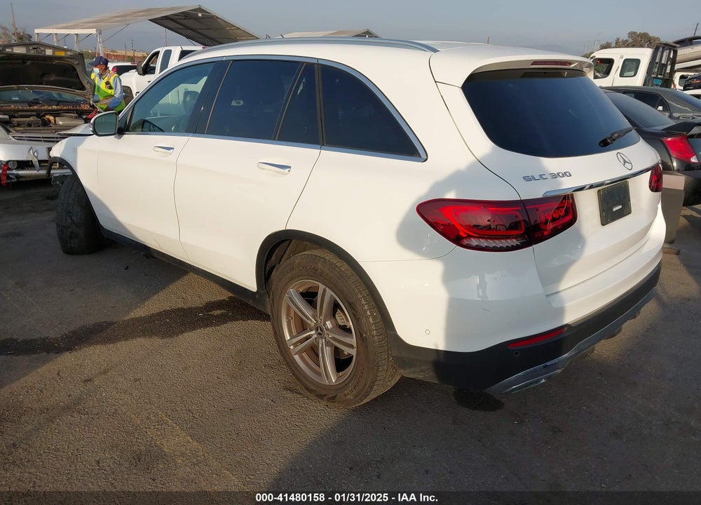 2022 MERCEDES-BENZ GLC 300 SUV VIN: W1N0G8DB2NV379303